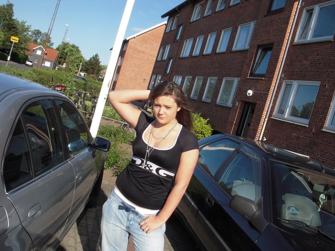 Kvinde Rina'bitch billede 6