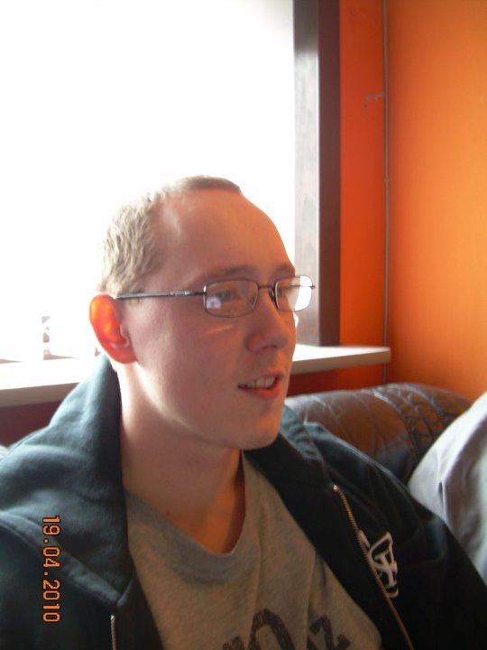 Mand Tonni - spændende tv billede 2