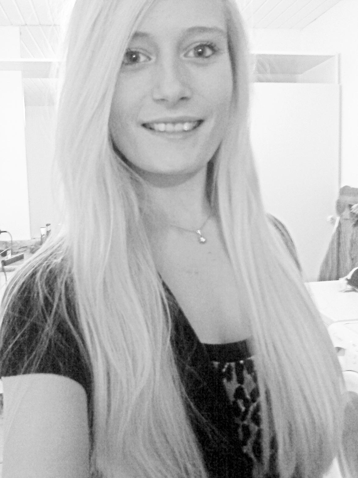 Kvinde Julie billede 4
