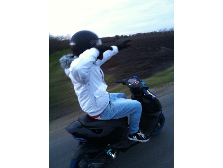 {{currentPhoto.altText}} billede {{currentPhoto.number}}