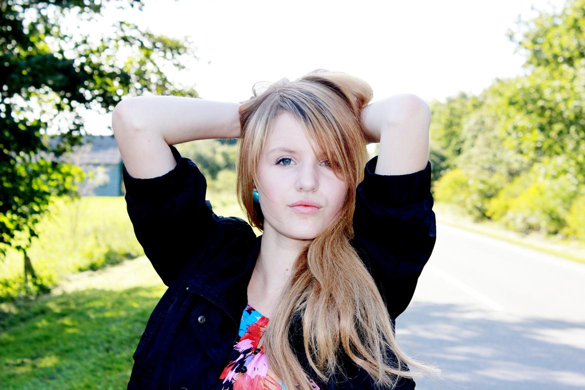 Kvinde Katja Guldfisk billede 5