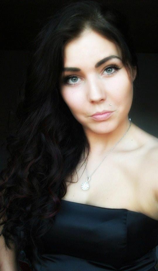 Kvinde Lenette - # Hello. :-) billede 1