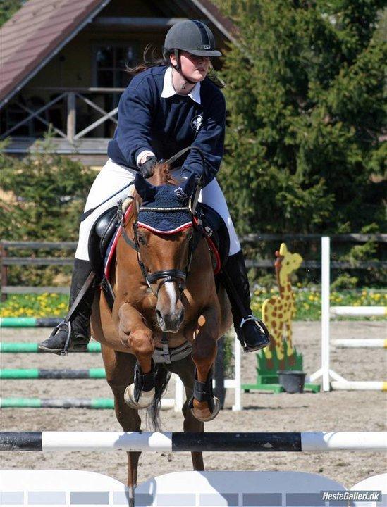 Kvinde Nathia billede 6