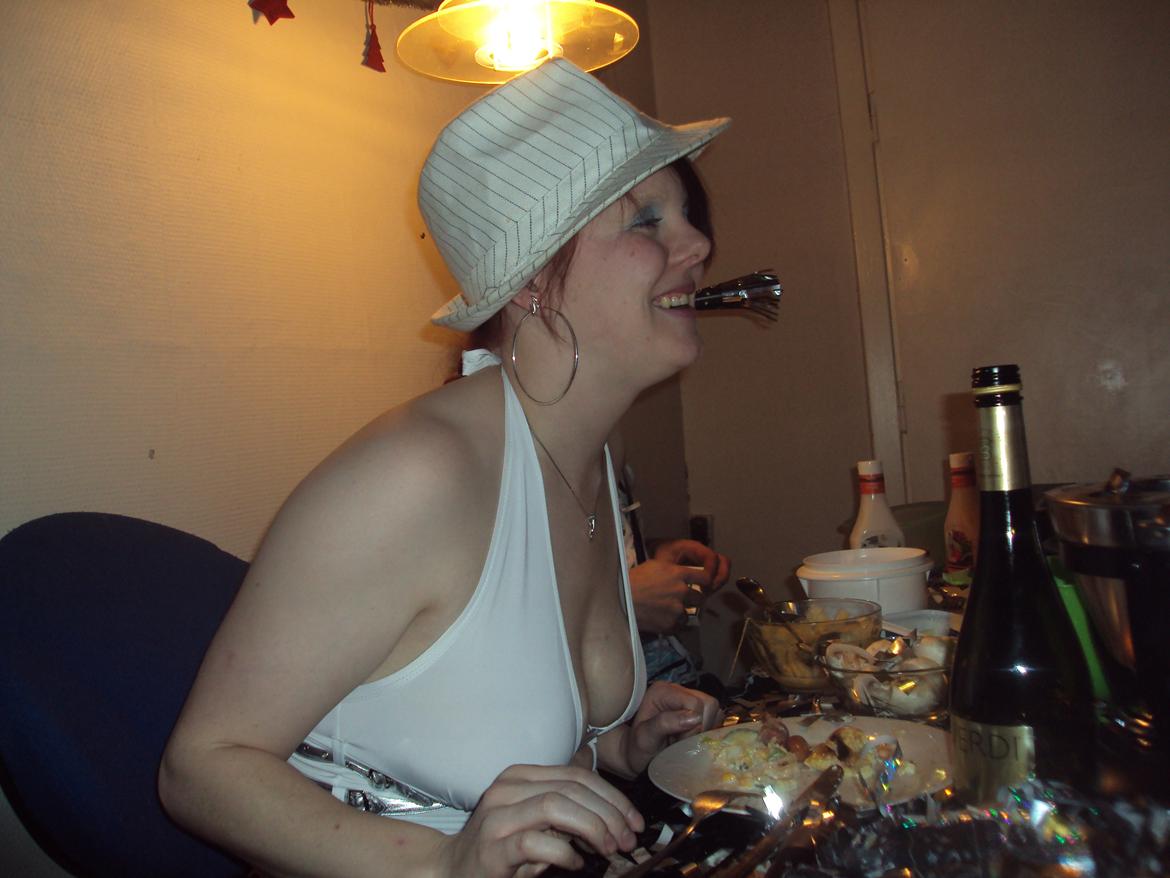 Kvinde Yankee aka Katja - Nytårsaften 2011/2012 billede 6