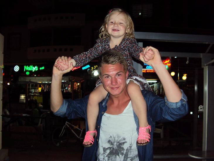 {{currentPhoto.altText}} billede {{currentPhoto.number}}