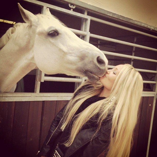 Kvinde Tia - Hundrede kys til min yndlings dreng ;-). billede 4