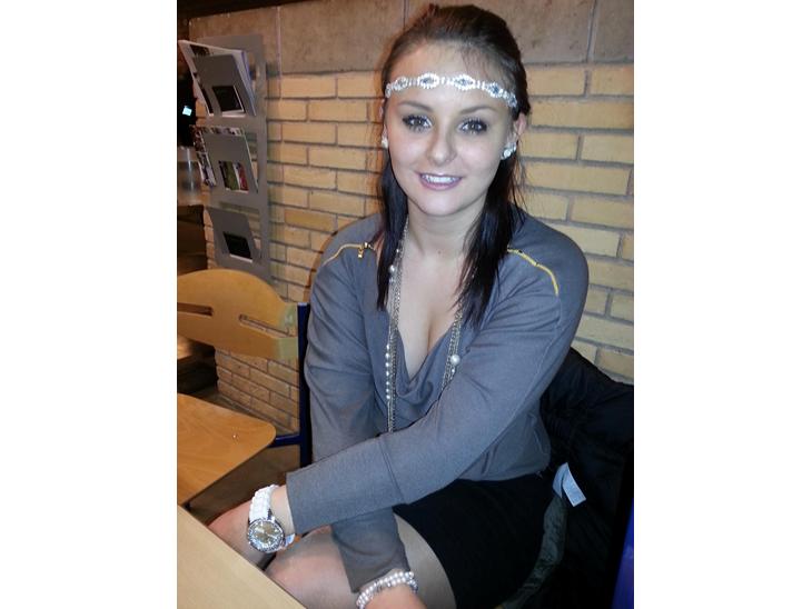 {{currentPhoto.altText}} billede {{currentPhoto.number}}