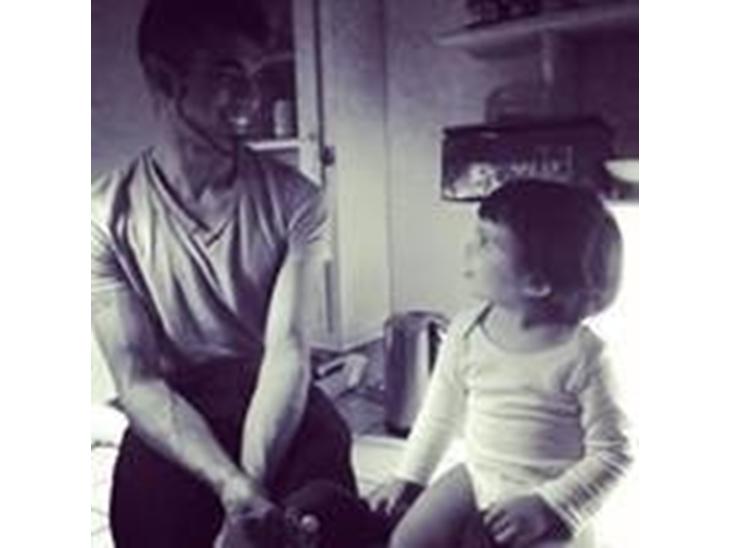 {{currentPhoto.altText}} billede {{currentPhoto.number}}