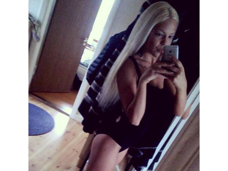 {{currentPhoto.altText}} billede {{currentPhoto.number}}