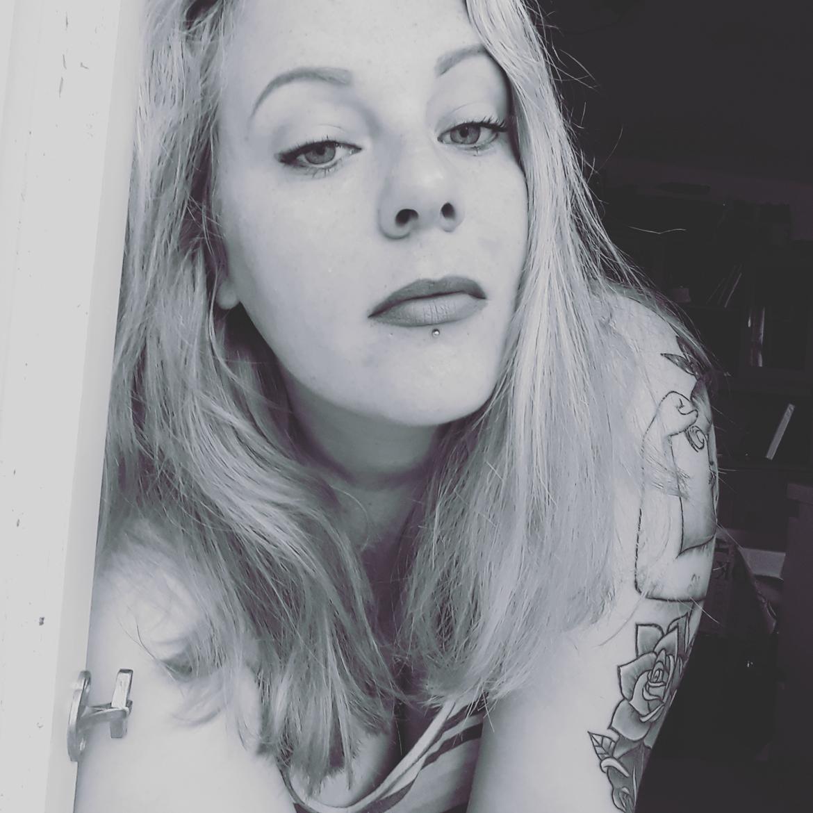 Kvinde Wicki billede 1