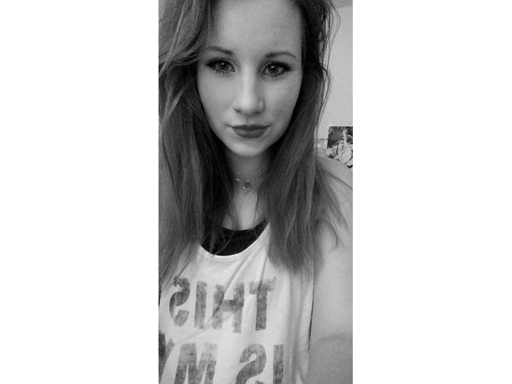 {{currentPhoto.altText}} billede {{currentPhoto.number}}