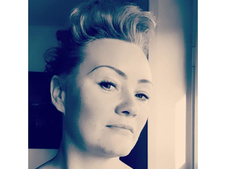 {{currentPhoto.altText}} billede {{currentPhoto.number}}