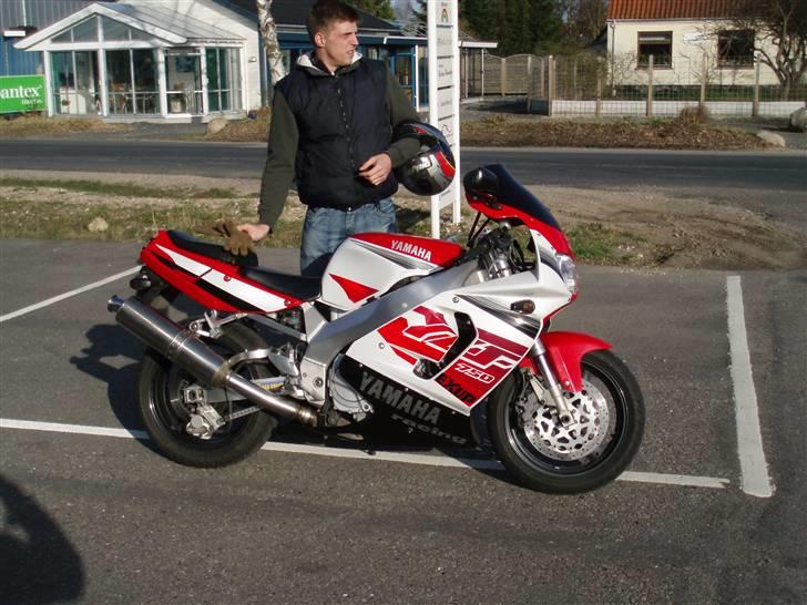Mand DeNyS - my beloved bike!  Yamaha YZF 750R billede 8