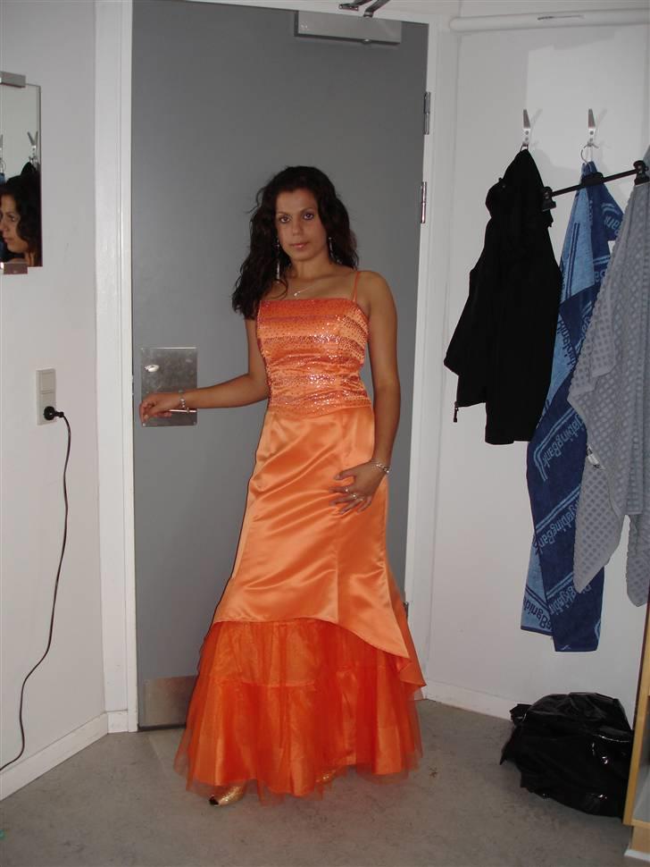 Kvinde Emilia<3 - Galla på skolen billede 9