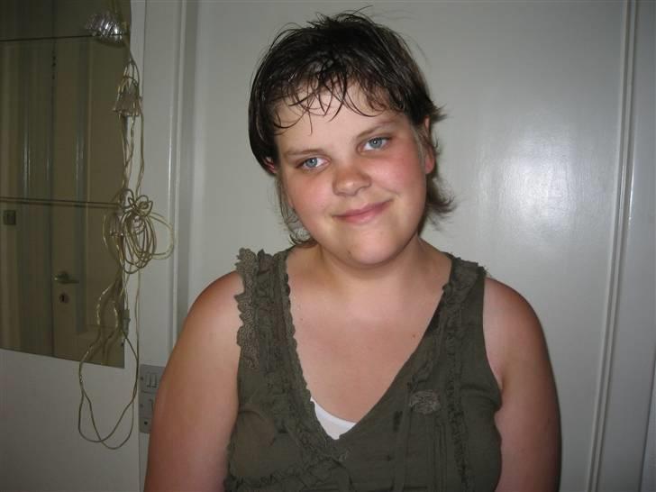 Kvinde line - her er den kønne line billede 1