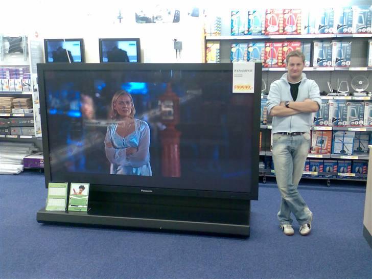 Mand Pandrup - Mit nye tv? Tror jeg da vist nok? billede 6