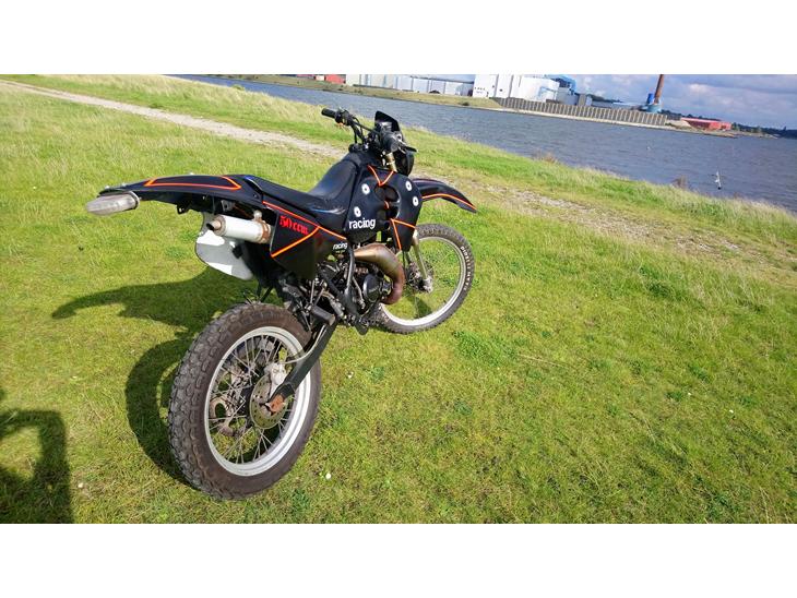 {{currentPhoto.altText}} billede {{currentPhoto.number}}