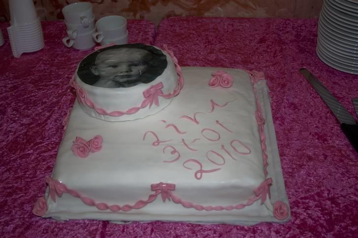 Liva's dåbskage * min første fondant kage * billede 2