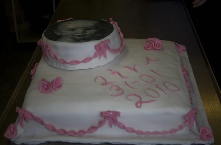 Liva's dåbskage * min første fondant kage * billede 4