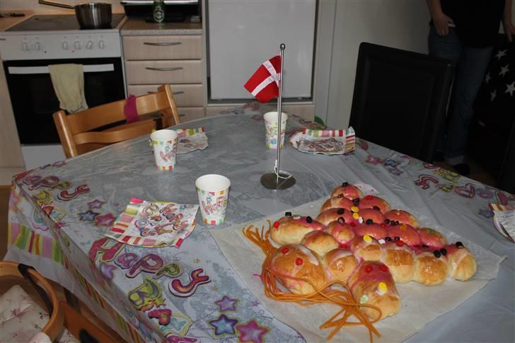 Cecilie`s 1 års fødselsdag. billede 22