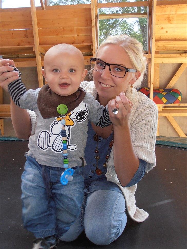 ude og hjemme  billede 10