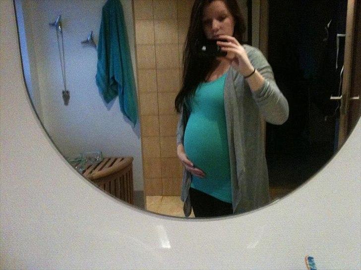 Min graviditet <3 - 24+0 taget den 2 december 2011 billede 29