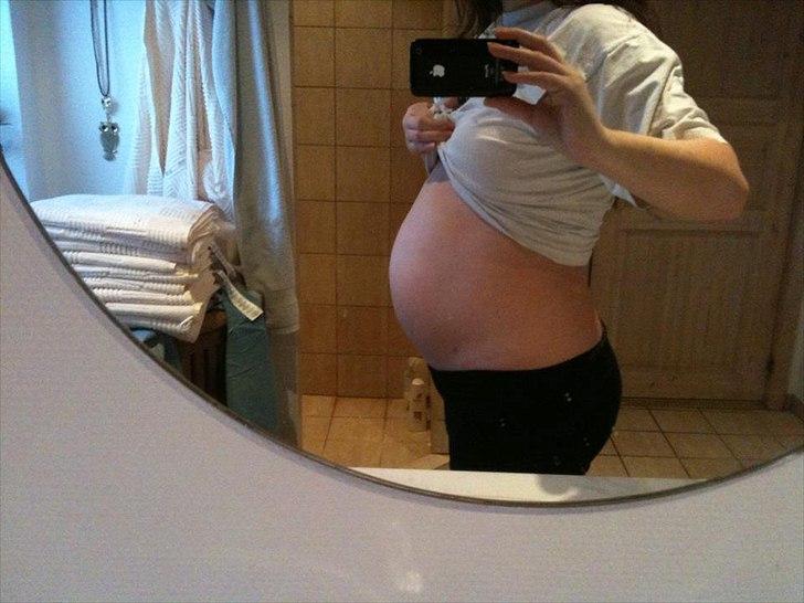 Min graviditet <3 - 28+0 taget fredag den 30 december. billede 34