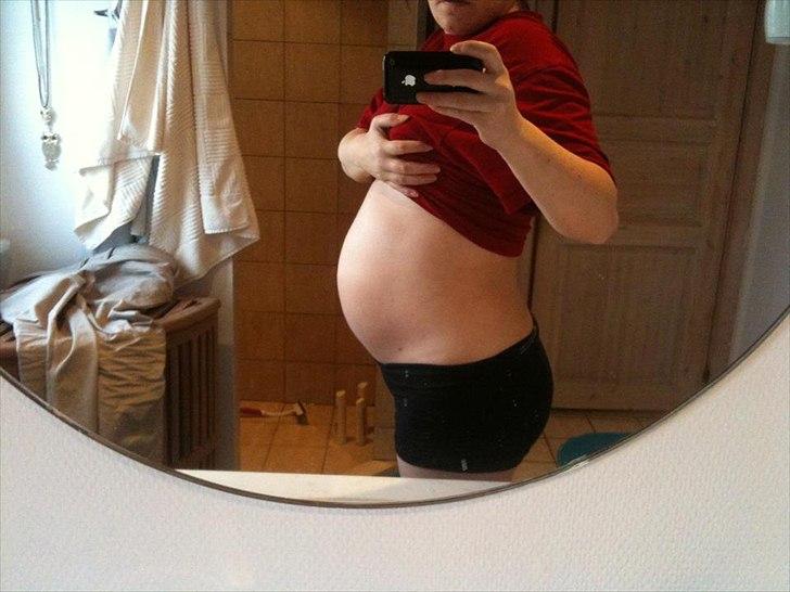 Min graviditet <3 - 29+1 taget lørdag den 7 januar 2012 billede 35