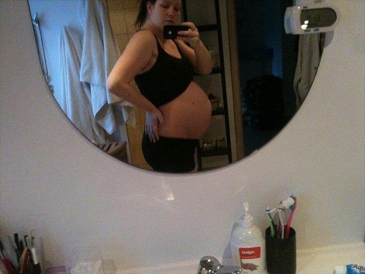 Min graviditet <3 - 32 +0 taget fredag den 27 januar :) billede 38