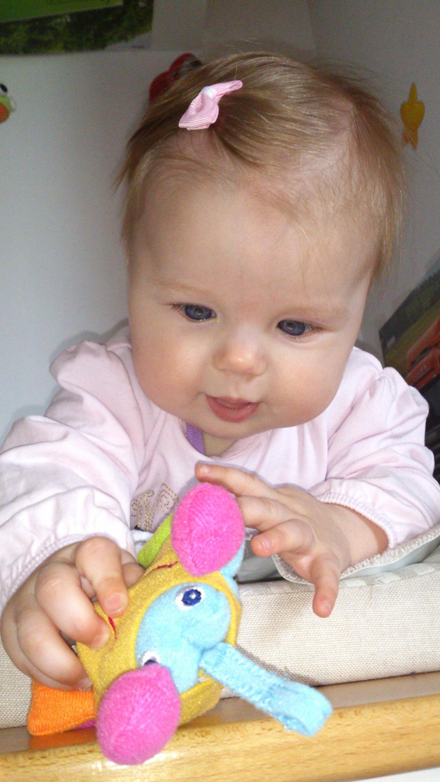 Freya på 5 mdr - hvad er nu det for én? billede 18