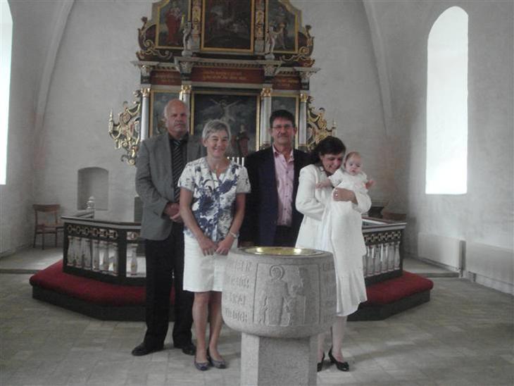 {{currentPhoto.altText}} billede {{currentPhoto.number}}