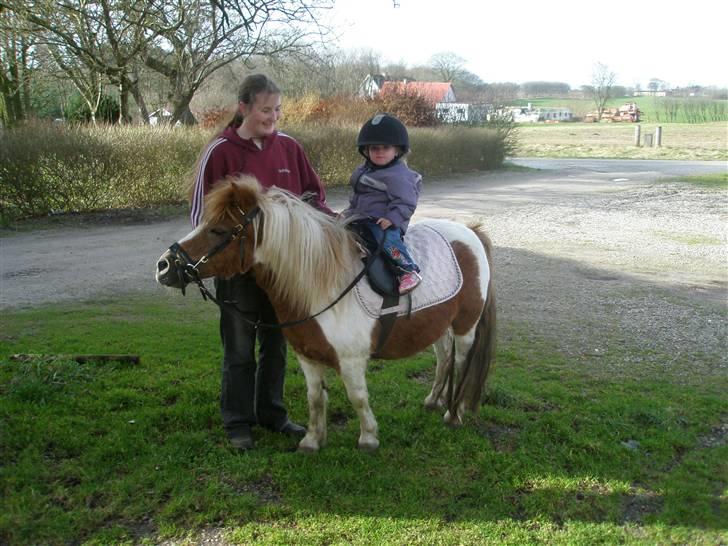 Pige Mathilde Caroline billede 16