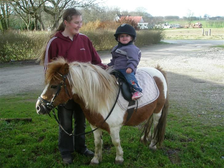 Pige Mathilde Caroline billede 17