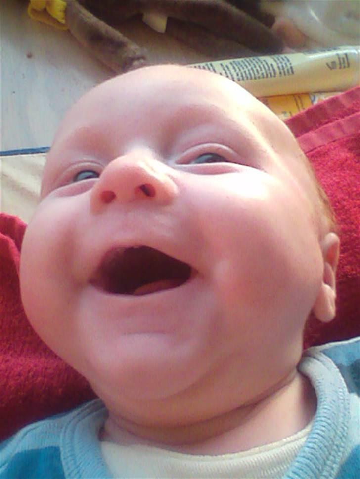 Dreng David - Hihi mor, du er skør! billede 1