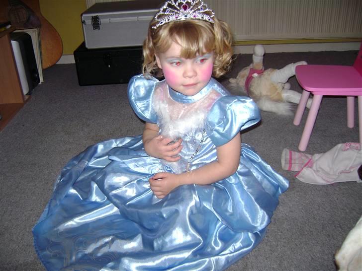 Pige Josephine Hannibal - Prinsessen til fastalavn 2008 billede 15