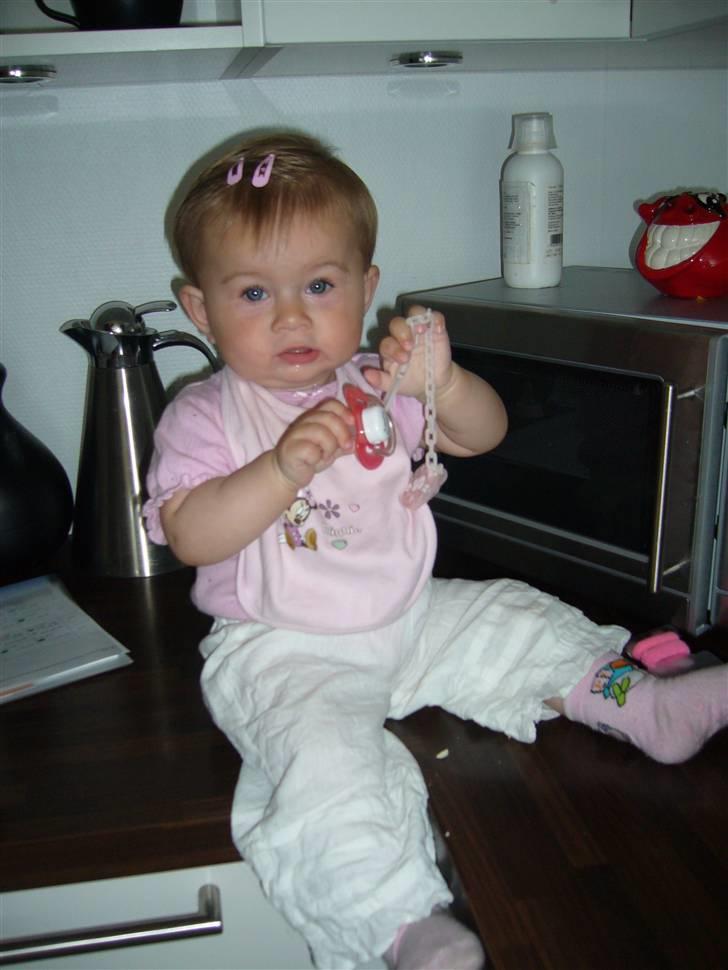 Pige Amalie Melanie billede 13