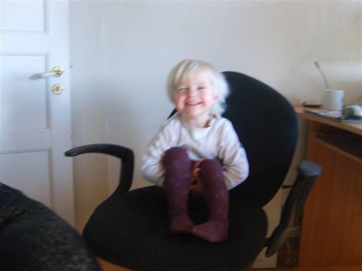 Pige charlotte  billede 1