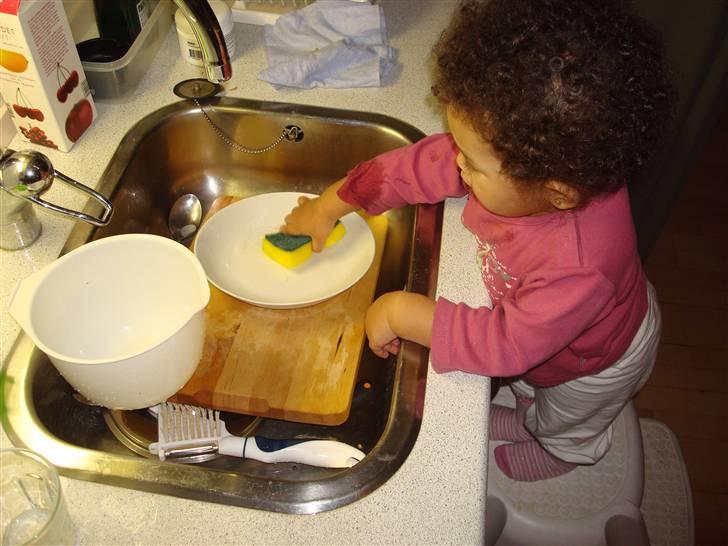 Pige Duaa - Mine far er en slave pisker! billede 3