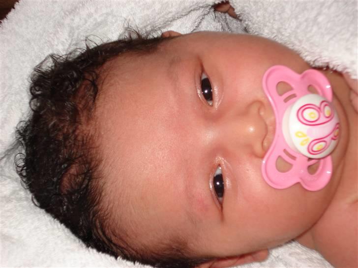 Pige Duaa - Aaah intet bedre end at have været i bad. billede 9