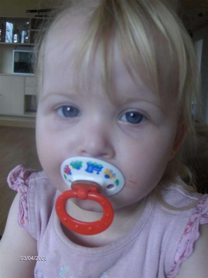 Pige Jessica Ketty A. Sabroe - Jessica leger baby :) 3.3.08 billede 9