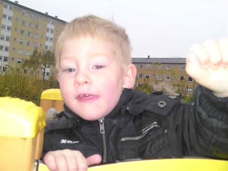 Dreng Mikkel billede 7