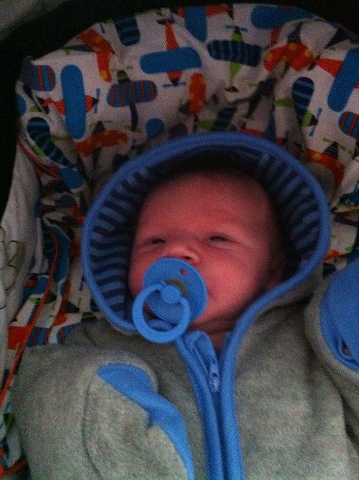 Dreng Lucas  billede 4