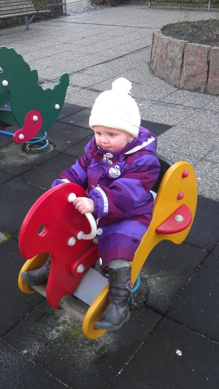 Pige Isabella Dagny - Isabella Dagny <3 billede 1