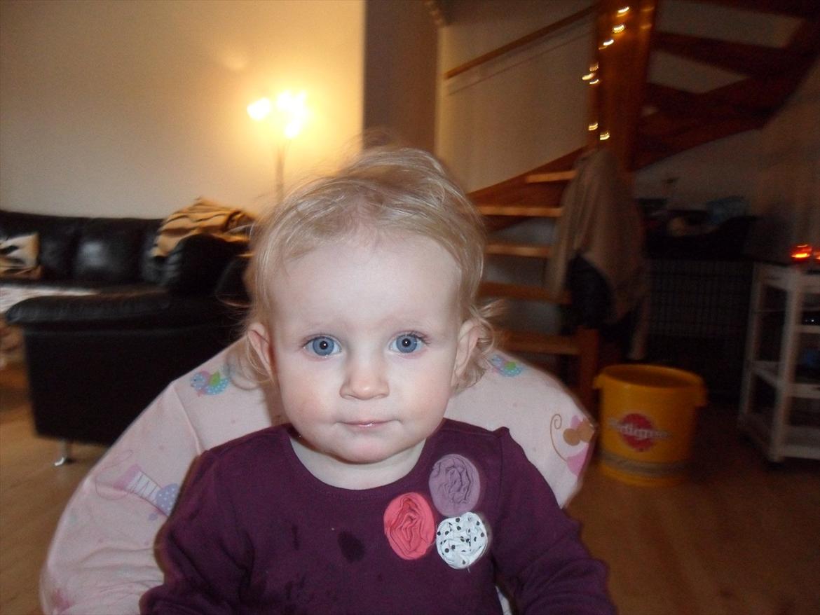 Pige Emma Yasmin billede 11