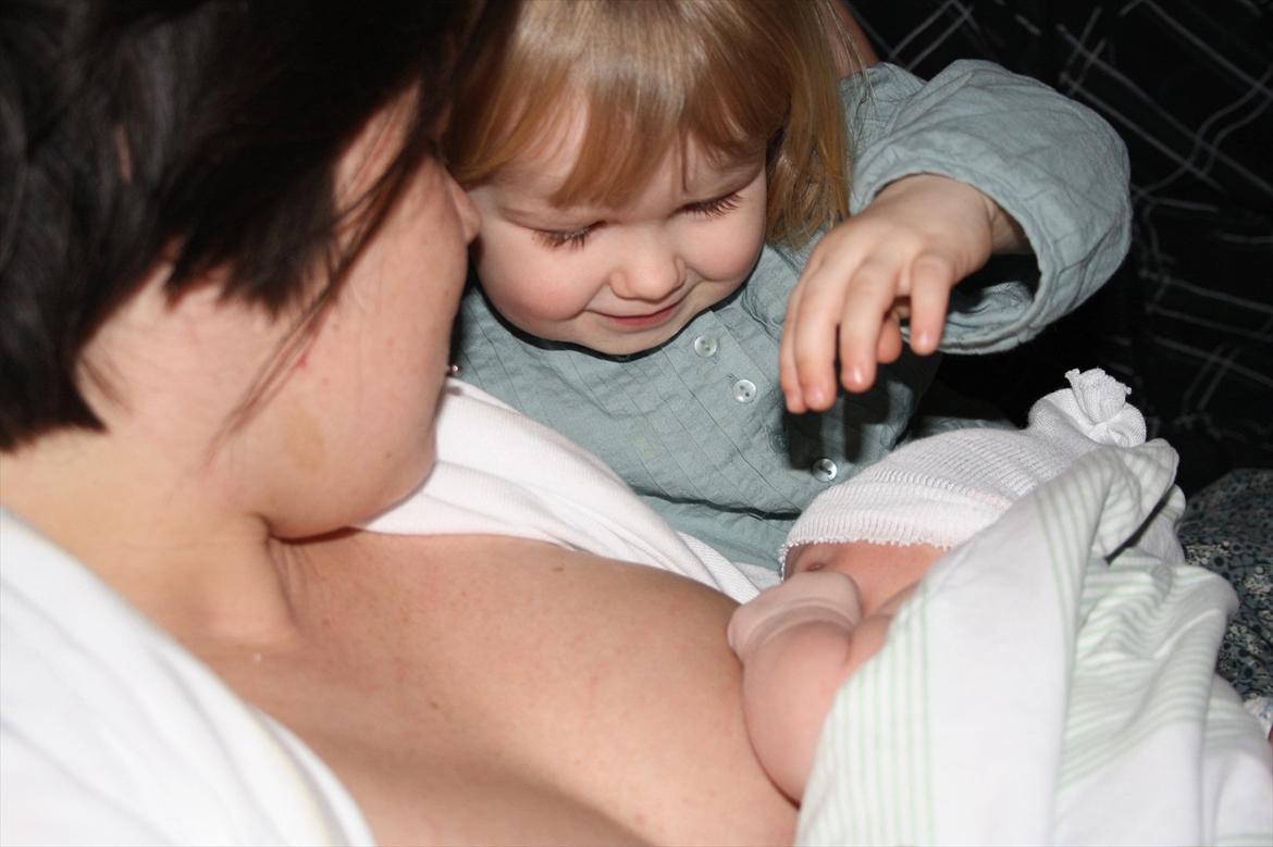 Dreng Lukan - Storesøsters første besøg. billede 10