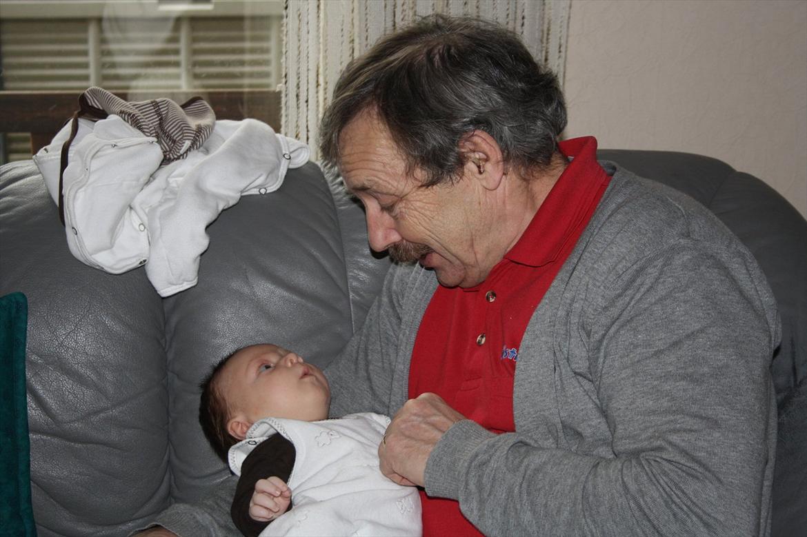 Dreng Lukan - Morfar der fortæller historie.. billede 15