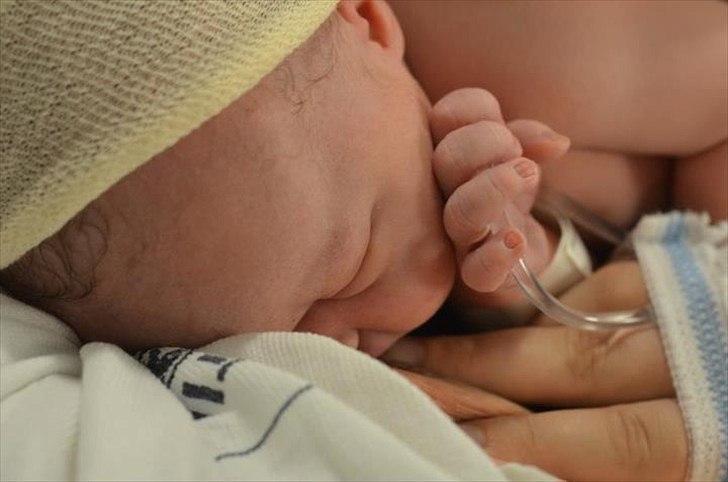 Dreng Tristan B. K. Mathiesen<3 - HAn holder rundt om droppet.  billede 2
