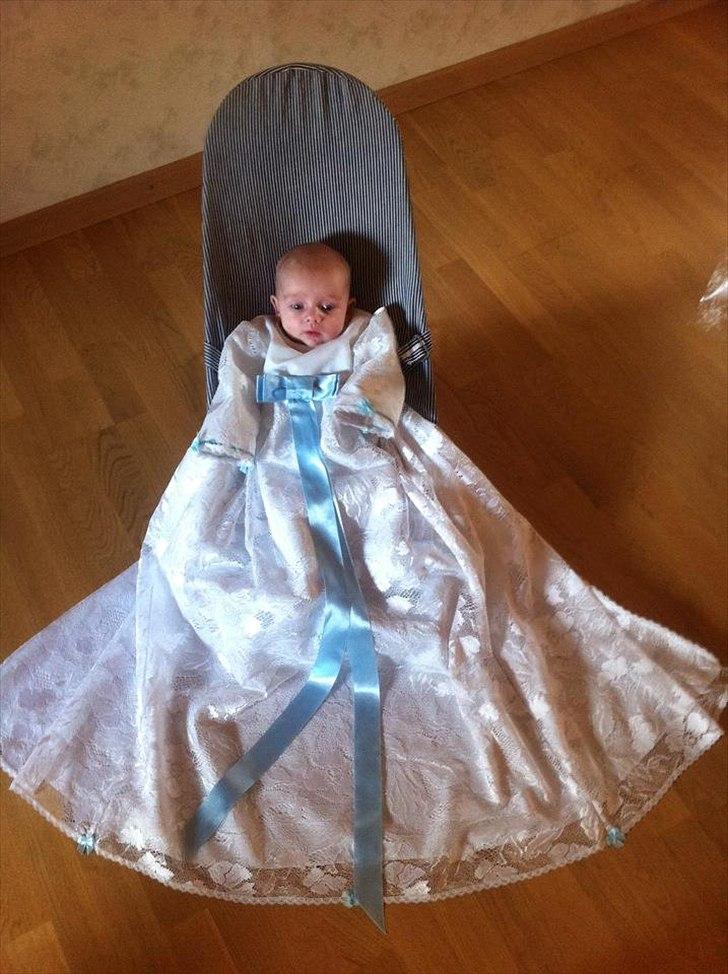 Dreng Silas - 3 juni blev jeg døbt.  billede 2