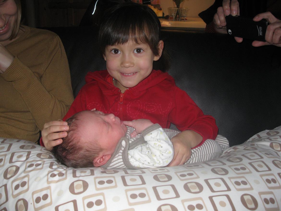 Dreng Markus - Den allerbedste storesøster man kunne tænke sig :-) billede 3