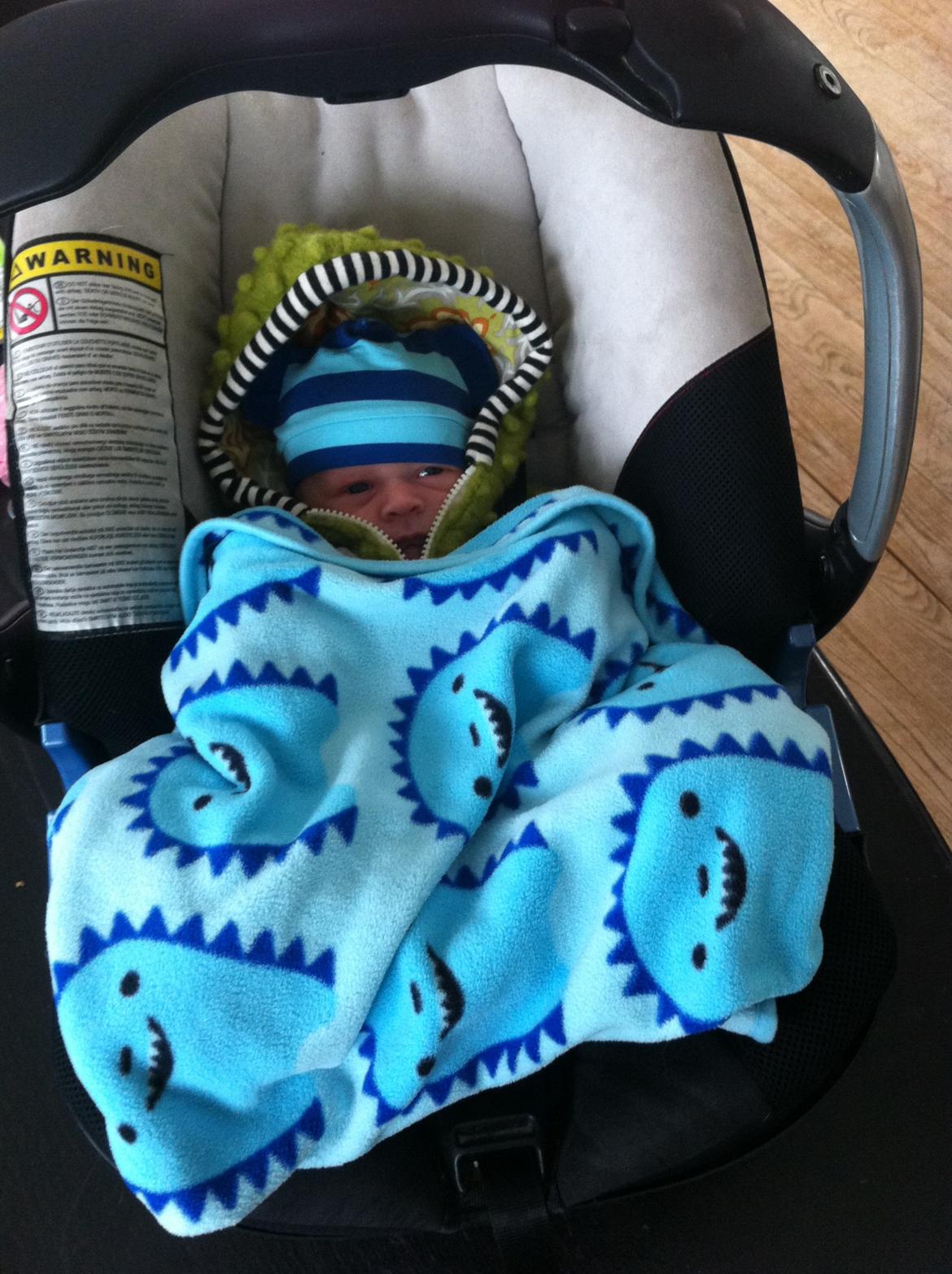 Dreng T<3 - På vej til byen billede 9